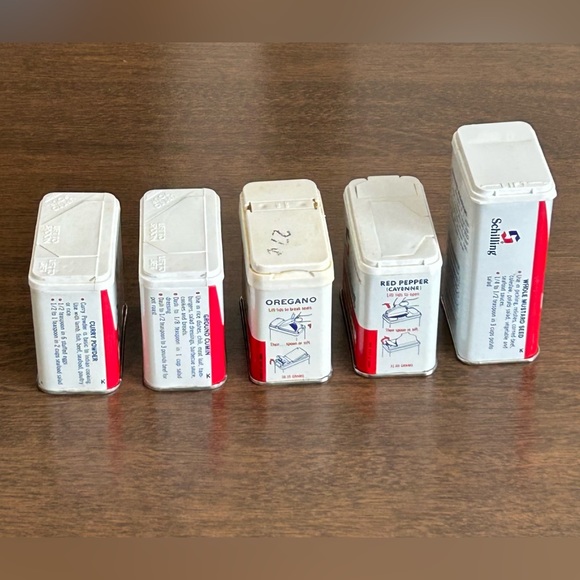 5 VINTAGE SCHILLING SPICE TINS RED PEPPER CUMIN CURRY OREGANO MUSTARD SEED 1977 - Picture 3 of 7